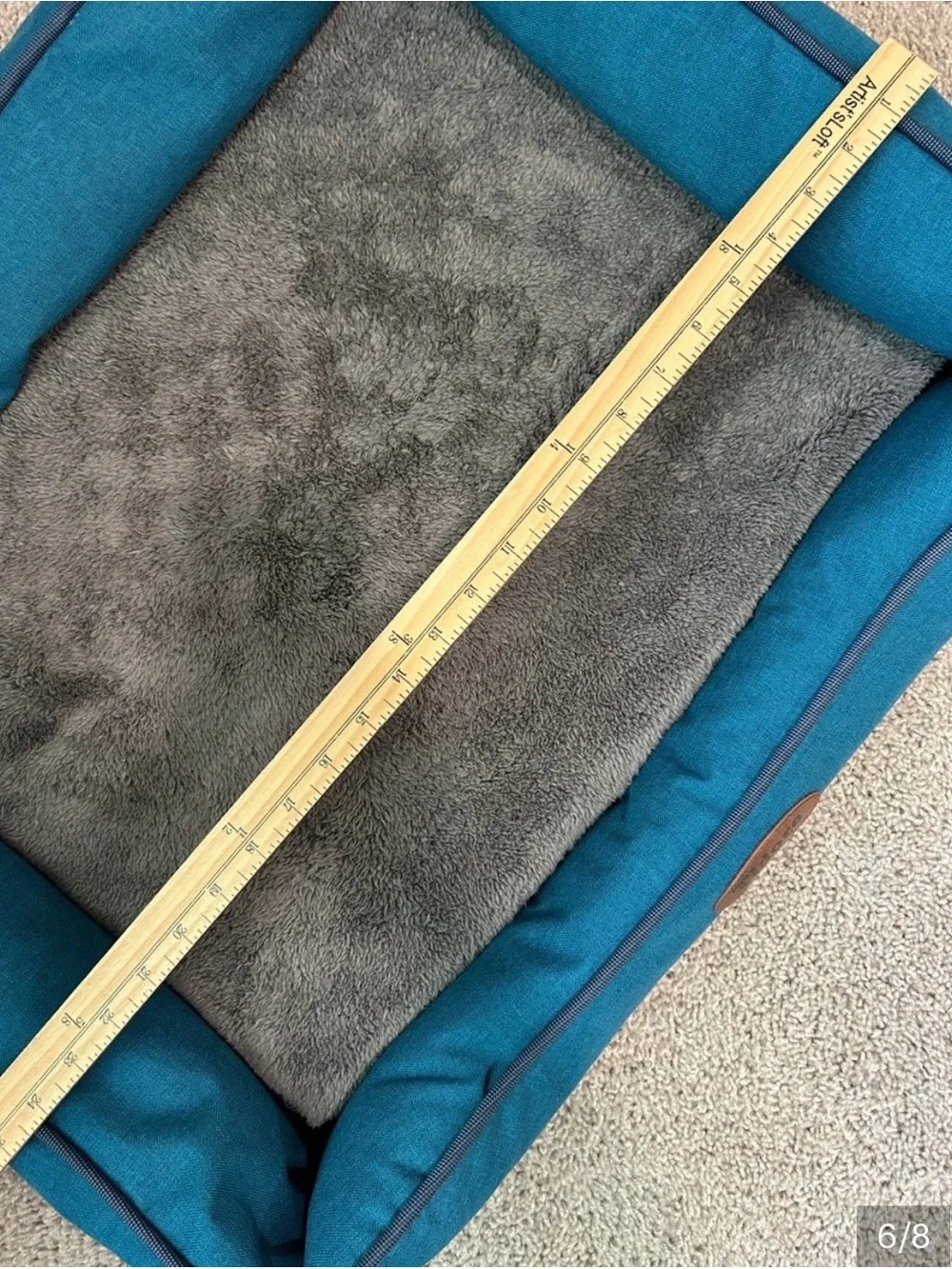 Pet Bed with Gray Plush Insert